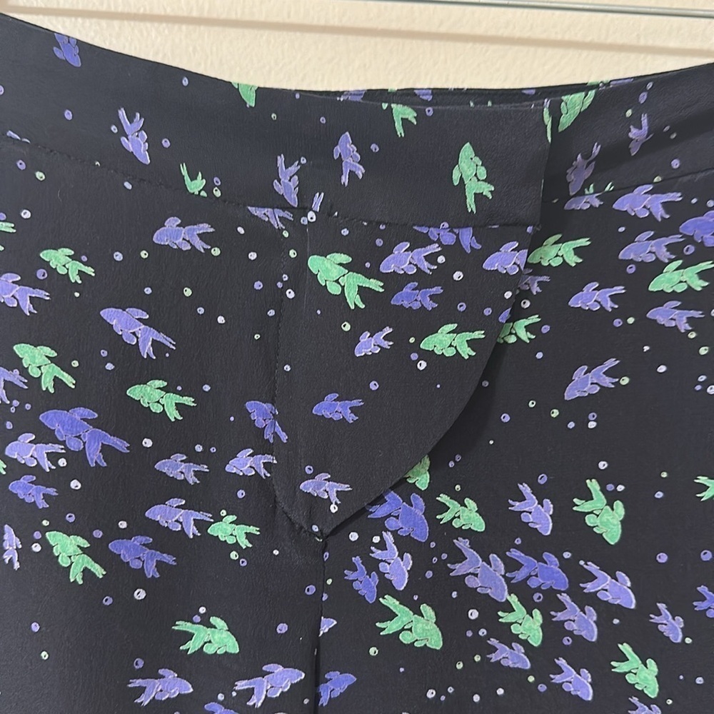Tori Richard Womens 100% Silk Fish Print Shorts Sz 4 Resortwear Preppy Coastal - Picture 4 of 8